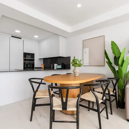 Azata Delmare 2461 Apartment