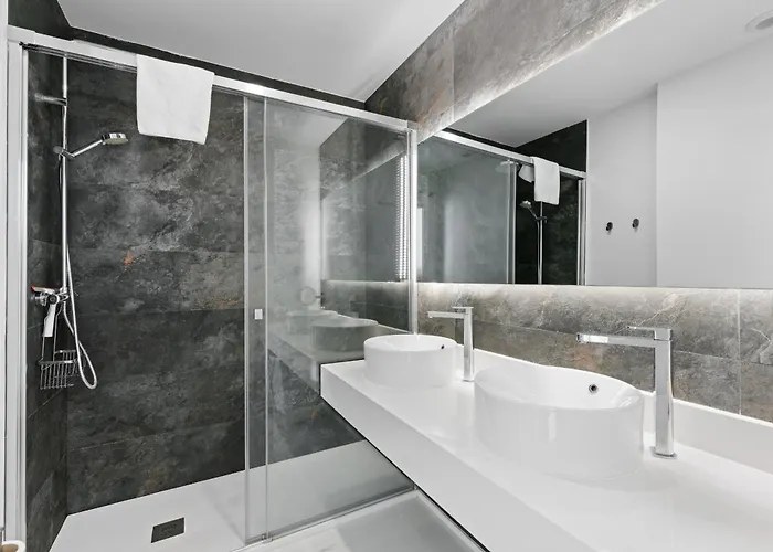 Azata Delmare 2461 *